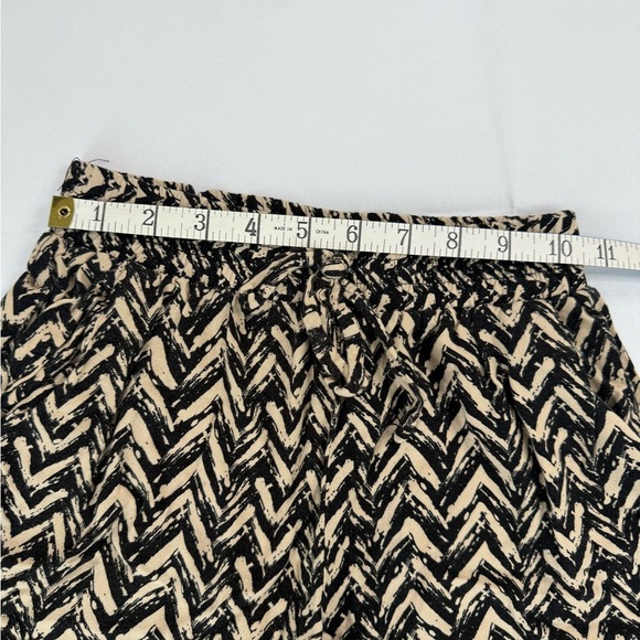 Joe B Black and Cream Track Pants with Chevron Pattern - Picture 3 of 4